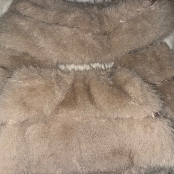 Chic Off-Shoulder Faux Fur Set - Picture 3 of 4